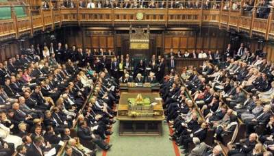 В Великобритании во время дебатов в парламенте потекла крыша