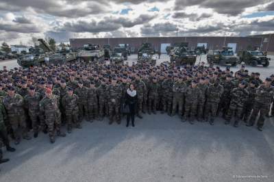 Франция отправит военных и танки в Эстонию