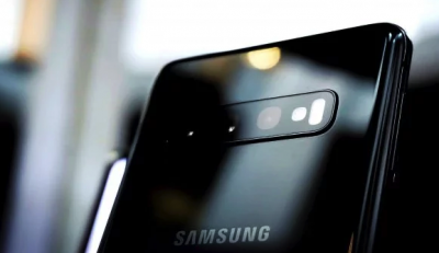 Новый смартфон Samsung получит необычный дизайн