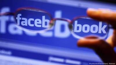Facebook удалил профили ряда ультраправых политиков