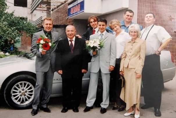 Зеленский и Порошенко поздравили своих отцов с праздником