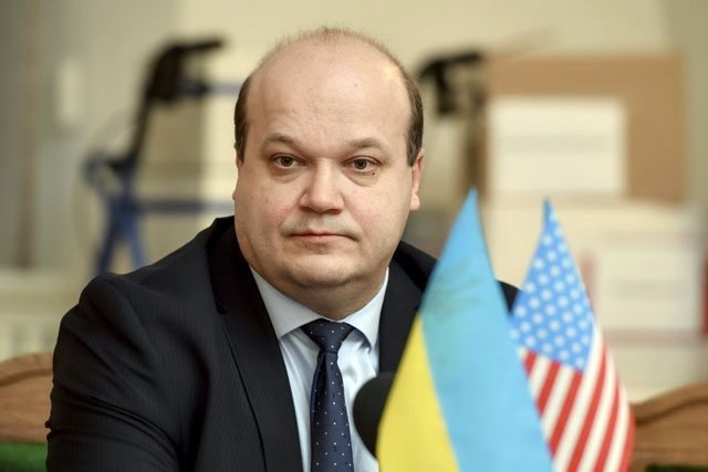 Зеленский уволил послов Украины в 22 странах, включая Чалого