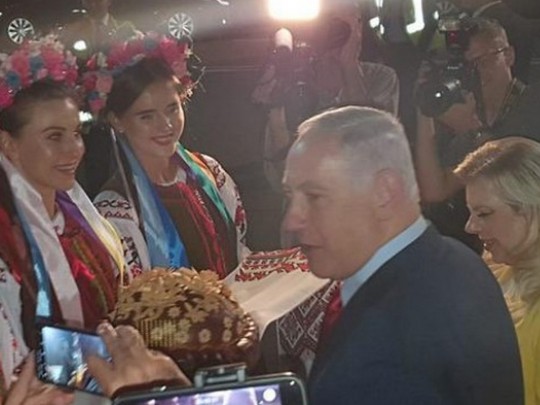 Нетаньяху заявил о позитиве от истории с оброненным хлебом в Украине