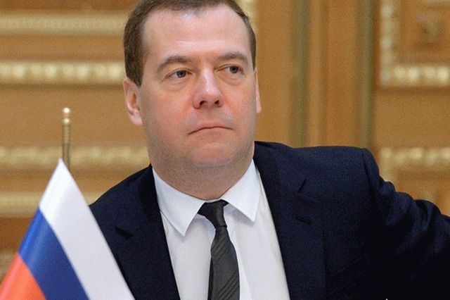 Медведев заявил, что не завидует Зеленскому