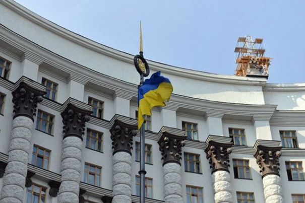 Пенсии и пособия в Украине будут назначать по новой формуле