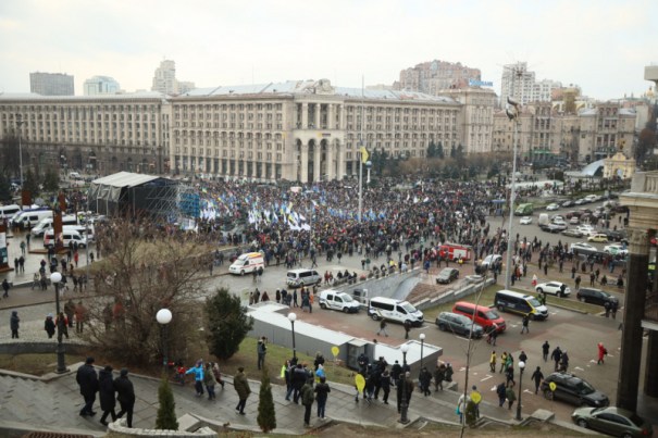 В Киеве проходит митинг против уступок Путину