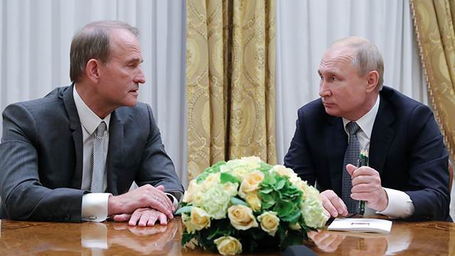 Путин обсудил с Медведчуком коррекцию нормандского формата