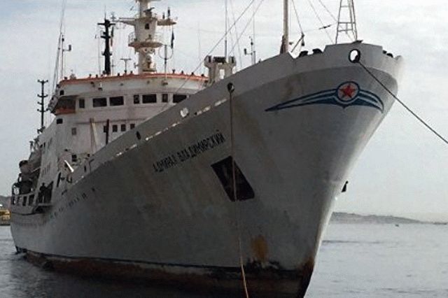 Россия отправила на карантин экипажи двух военных кораблей