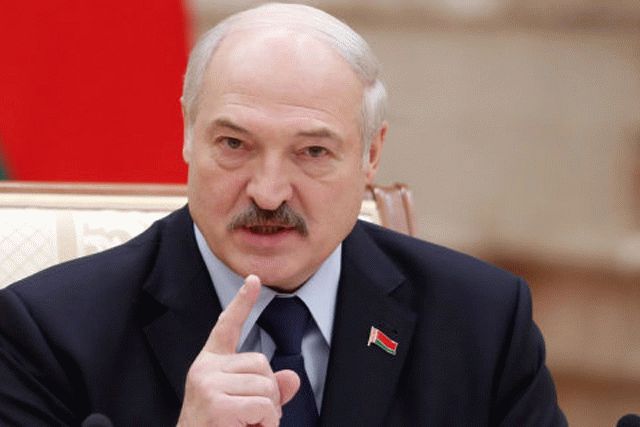 Лукашенко дал совет Зеленскому по войне на Донбассе