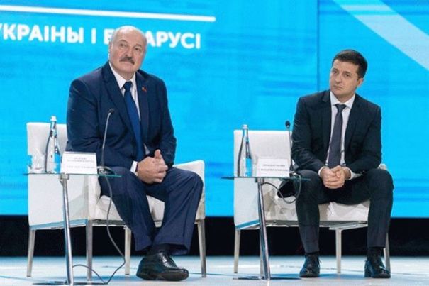 Лукашенко передал Зеленскому подарок и письмо с поддержкой