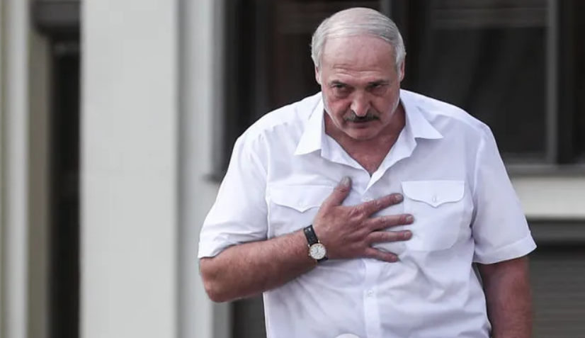Лукашенко пригрозил протестующим реакцией России