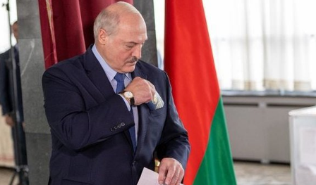 Лукашенко заявил о создании с Россией общего Отечества
