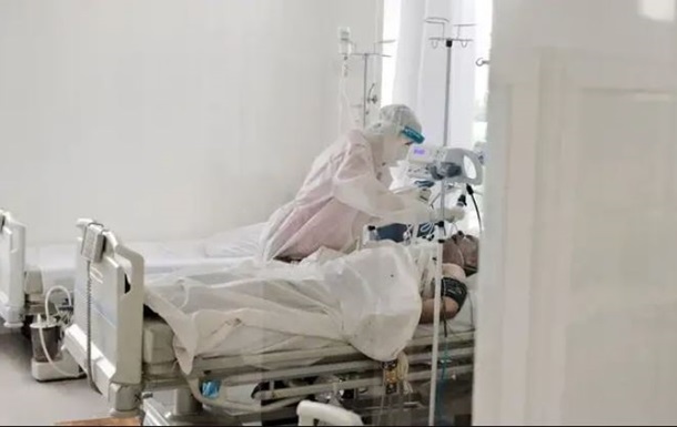 Коронавирус в Украине: за минувшие сутки максимумы заболевших и умерших