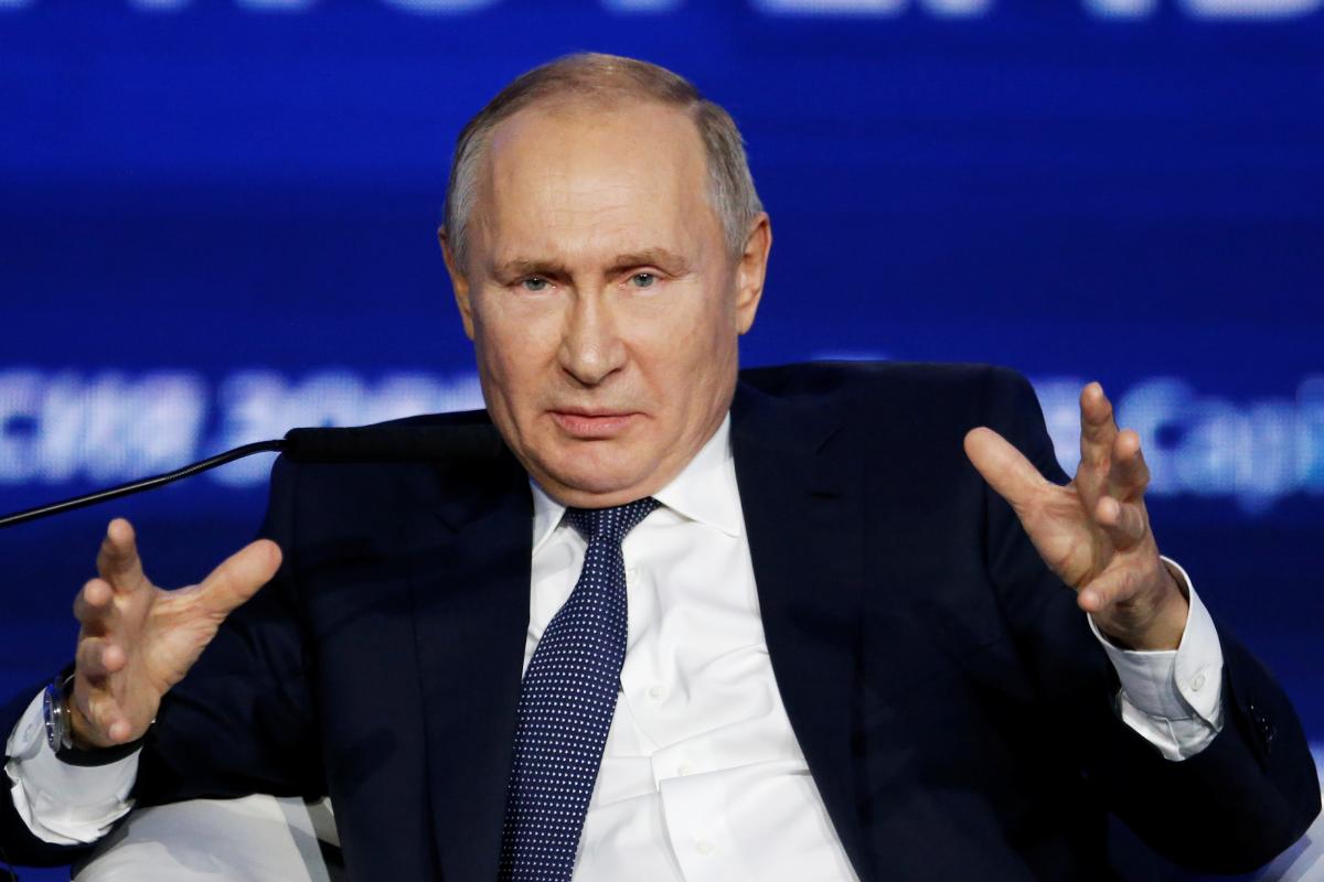 Гордон указал на два фактора возможной скорой отставки Путина