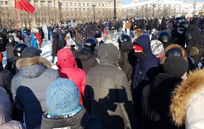 В России начались массовые акции в поддержку Навального
