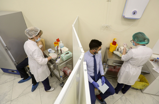 Украинцы получили почти 1,7 млн прививок от COVID