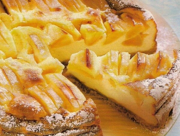 Рецепт домашнего пирога с яблоками — шарлотка «пальчики оближешь»